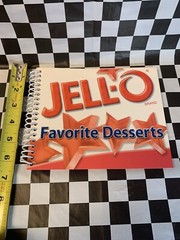 2007 JELL-O FAVORITE DESSERTS RECIPES Cookbook Spiral Spine 47 Pages