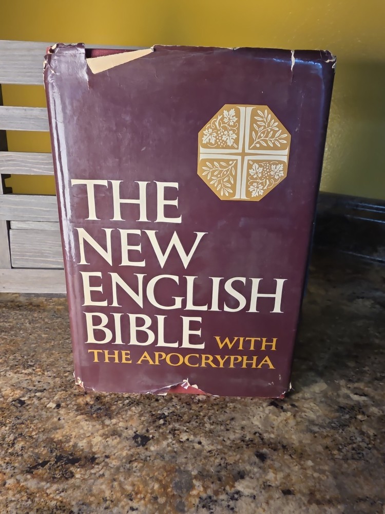 Vintage 1970 The New English Bible With Apocrypha Hardcover Book