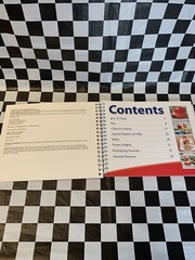 2007 JELL-O FAVORITE DESSERTS RECIPES Cookbook Spiral Spine 47 Pages